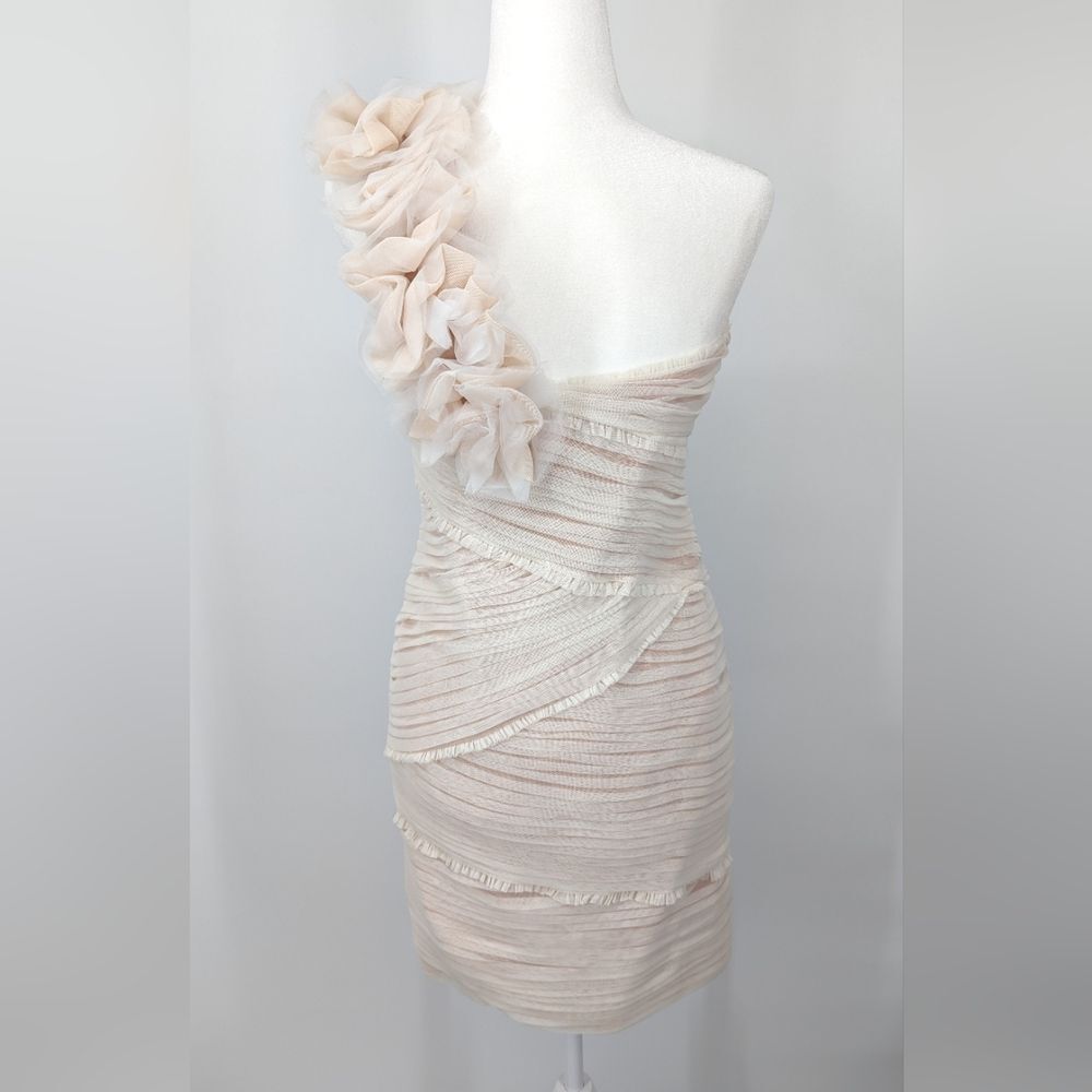 JS Collections Asymmetric Ruffle Shoulder Ruched Gathered Format Mini Dress 6P - Picture 5 of 8
